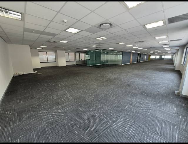 946M² OFFICE TO LET IN SANDTON CENTRAL